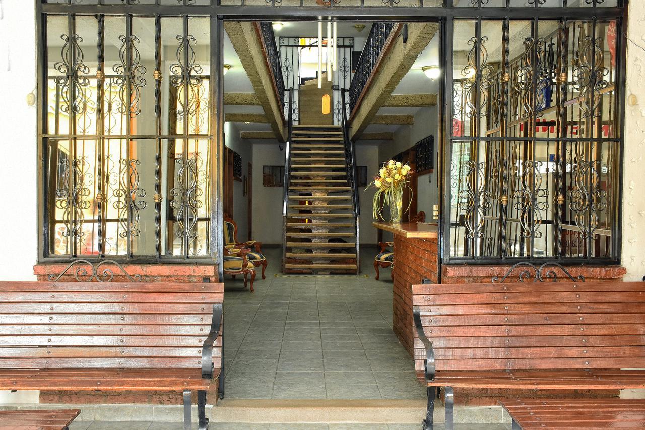 Hotel El Lago 2 ペレイラ エクステリア 写真